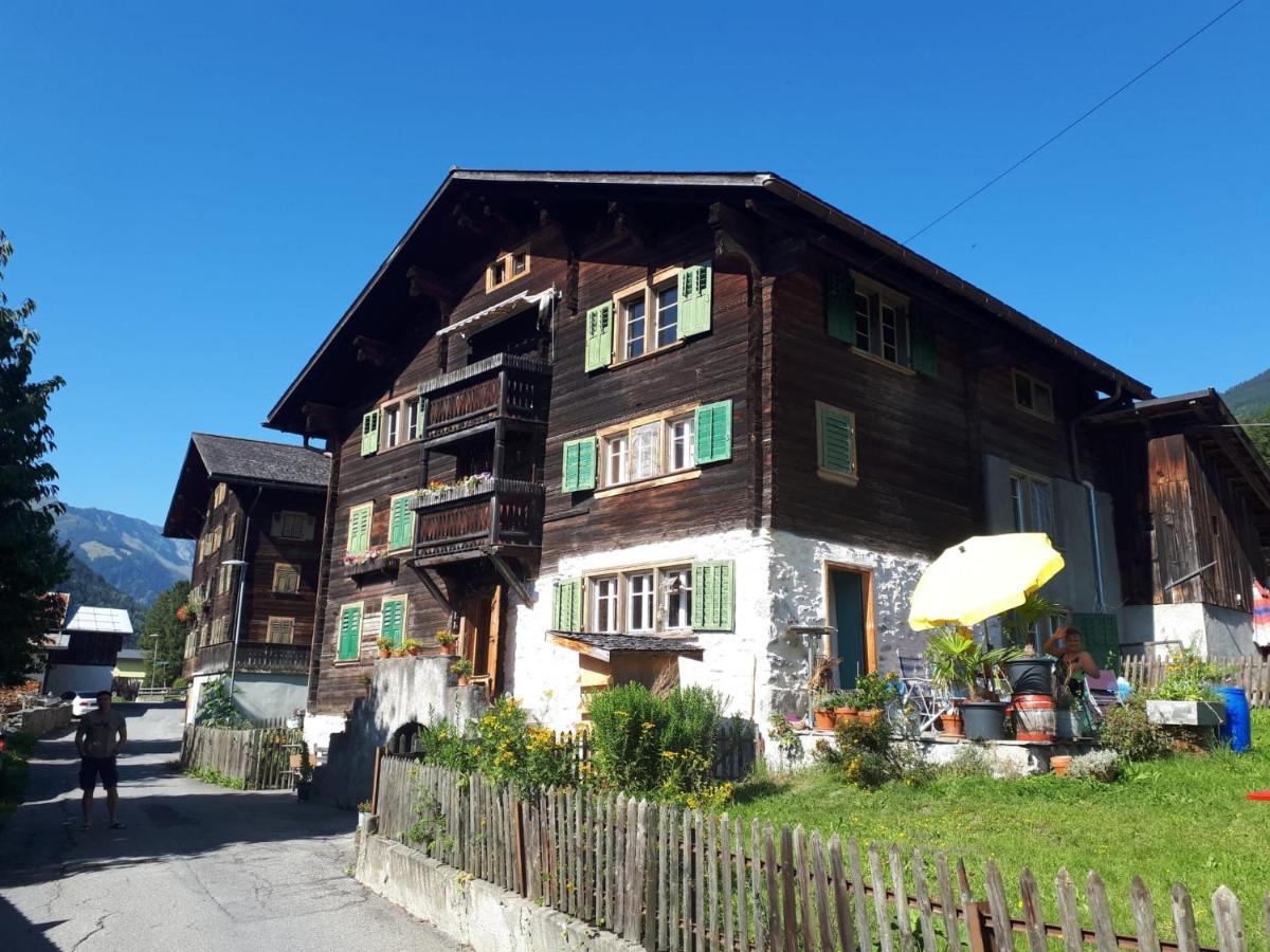 Casa Vegana Bed & Breakfast Trun Bagian luar foto